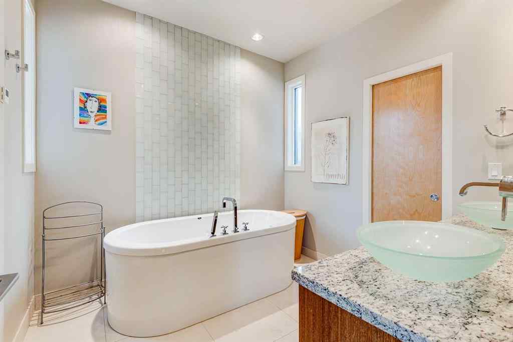 MLS® A2246993 - 3917 15A Street SW in Altadore Calgary, Residential