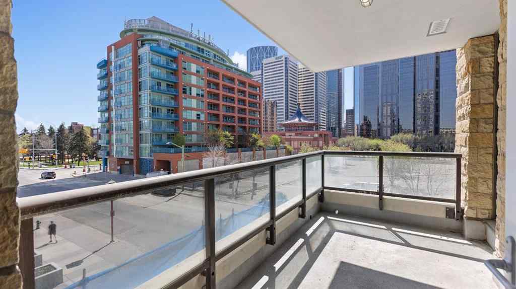 MLS® A2246998 - Unit #319 222 Riverfront Avenue SW in Chinatown Calgary, Residential