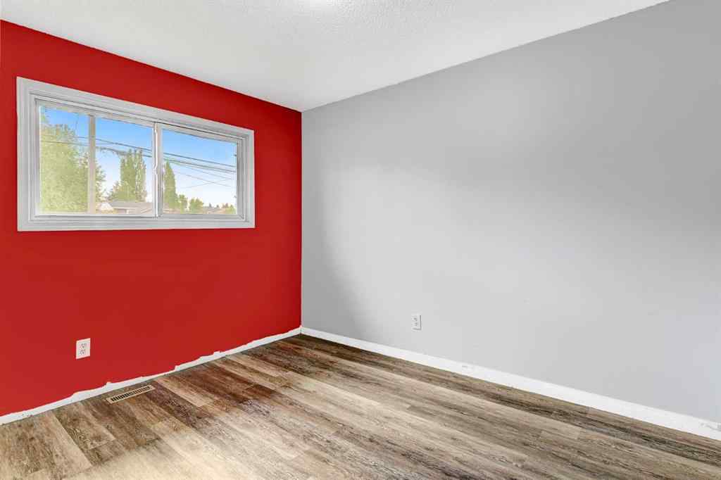 MLS® A2247005 - 11407 96A Street  in Mountview Grande Prairie, Residential