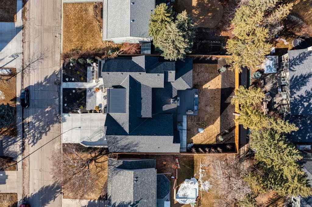 MLS® A2247017 - 6918 Legare Drive SW in Lakeview Calgary, Residential
