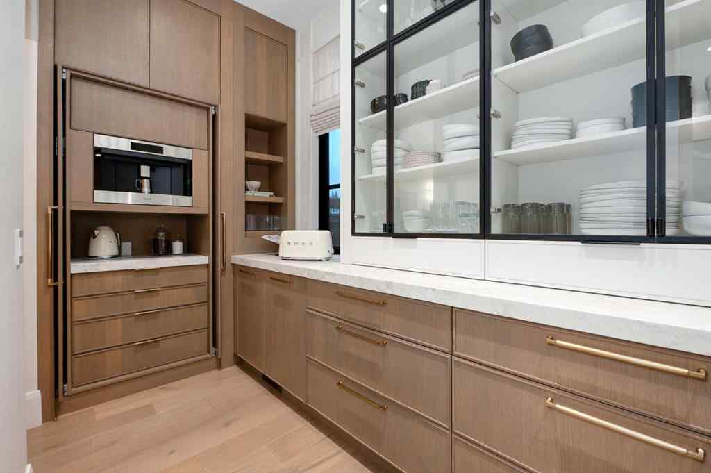 MLS® A2247017 - 6918 Legare Drive SW in Lakeview Calgary, Residential