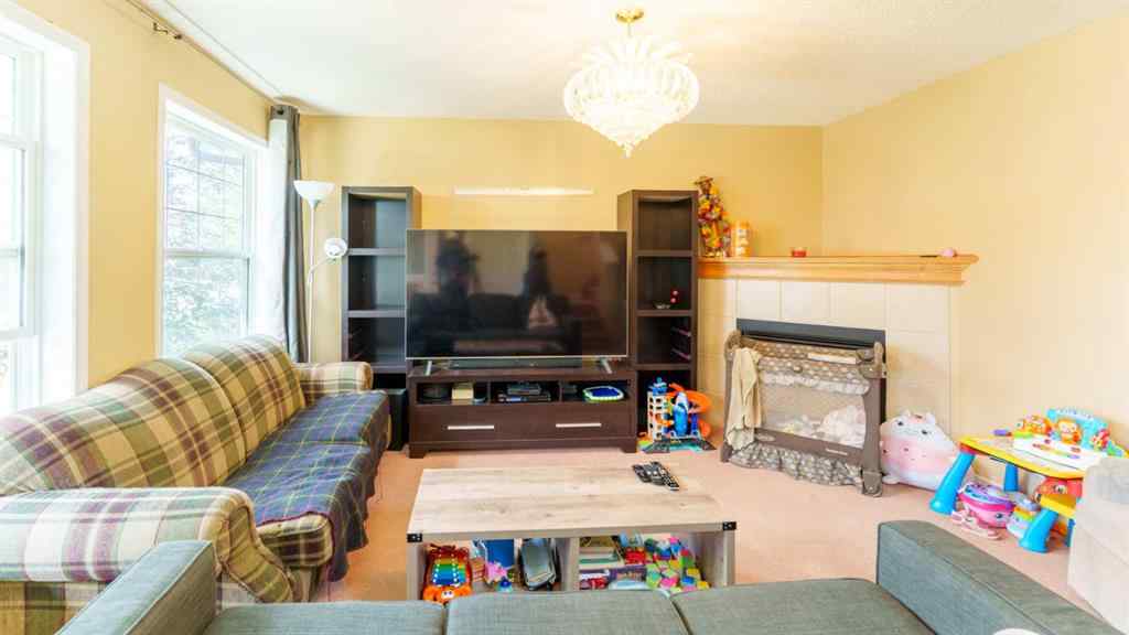MLS® A2247029 - 177 Everglen Way SW in Evergreen Calgary, Residential