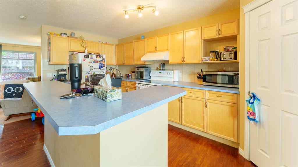 MLS® A2247029 - 177 Everglen Way SW in Evergreen Calgary, Residential