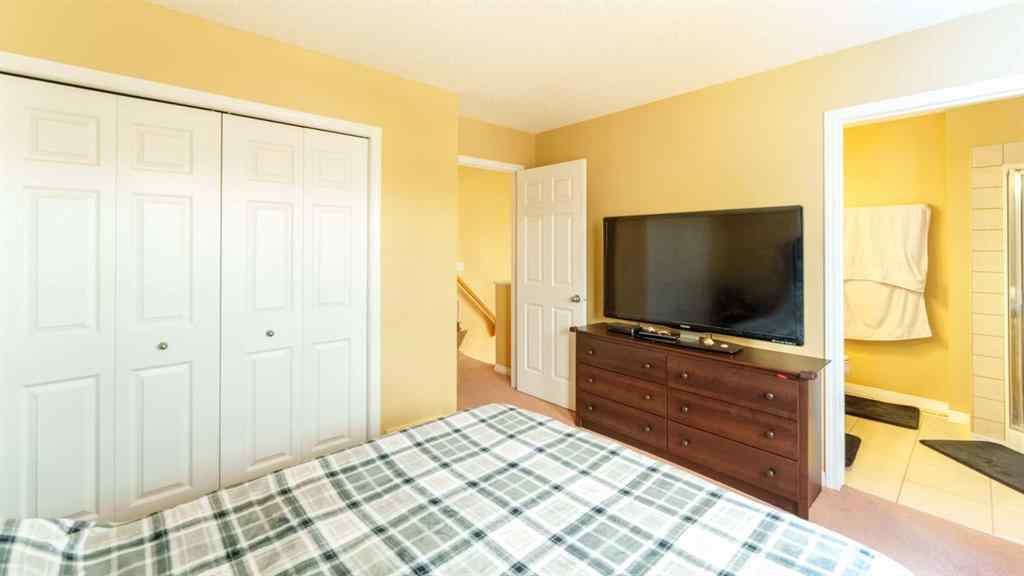 MLS® A2247029 - 177 Everglen Way SW in Evergreen Calgary, Residential