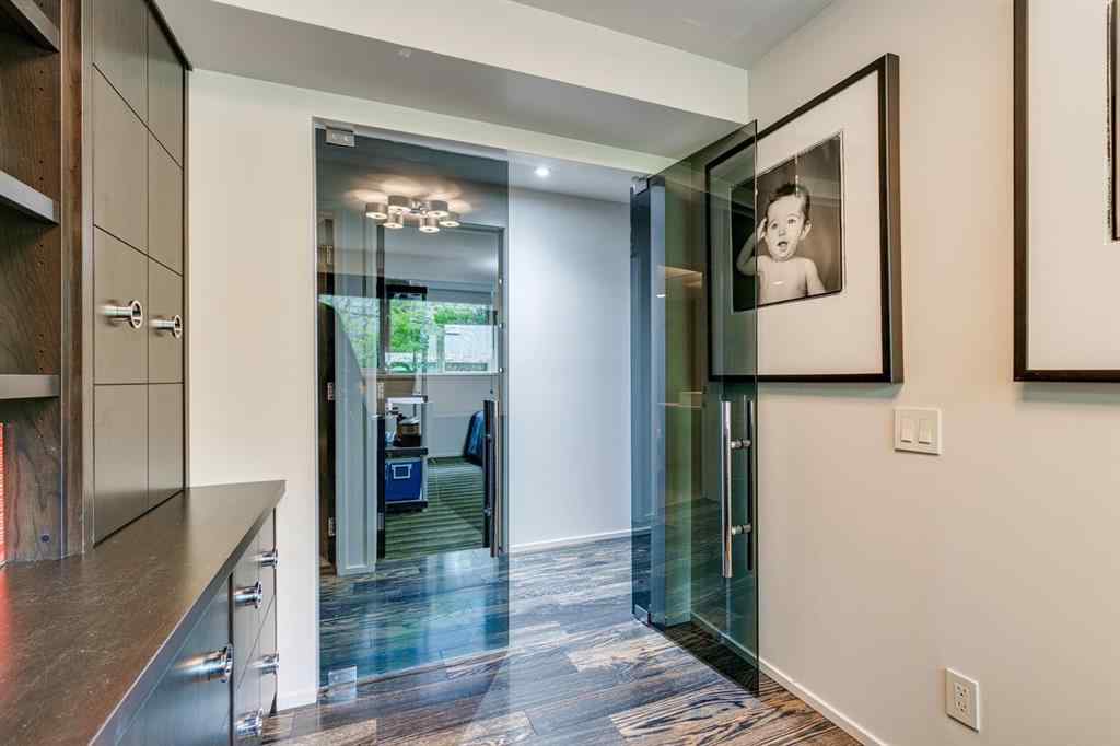 MLS® A2247030 - 1222 18 Street NW in Hounsfield Heights/Briar Hill Calgary, Residential