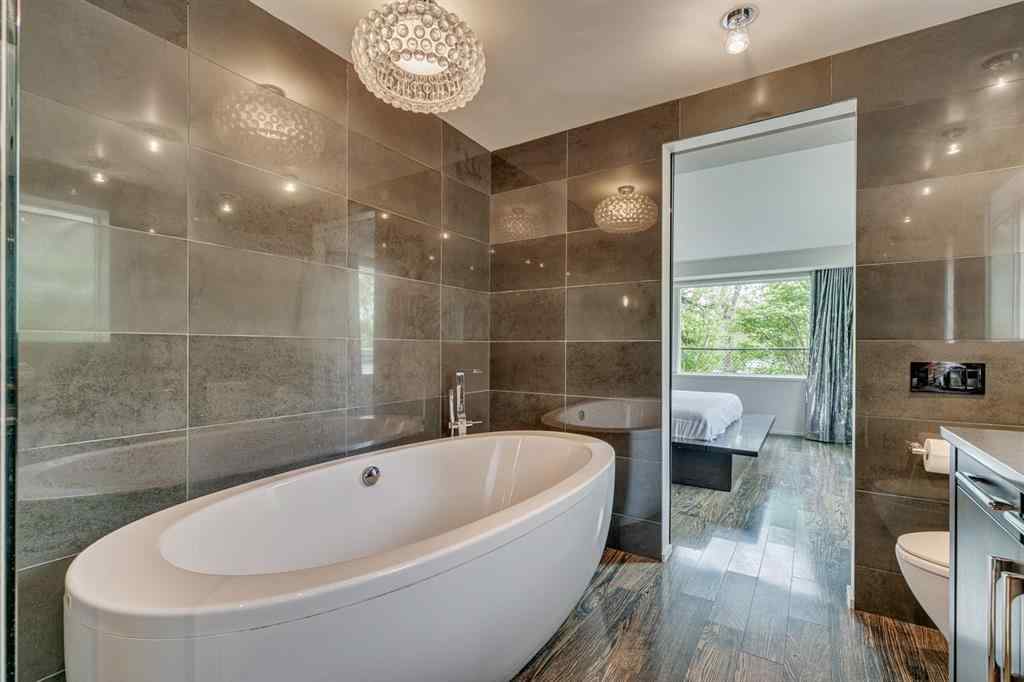 MLS® A2247030 - 1222 18 Street NW in Hounsfield Heights/Briar Hill Calgary, Residential