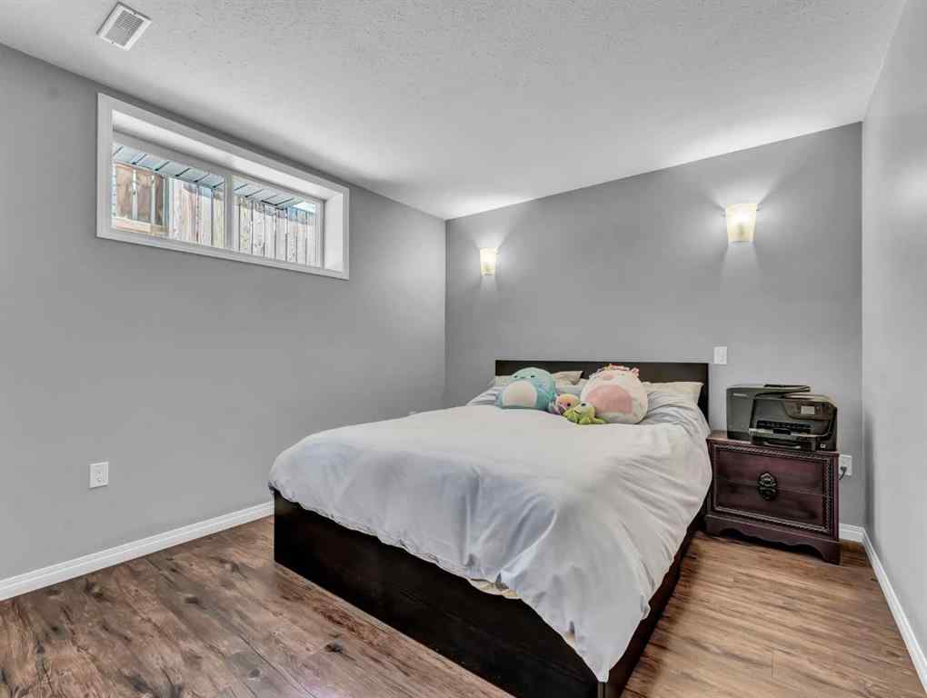 MLS® A2247032 - 246 Somerset Road SE in Southland Medicine Hat, Residential