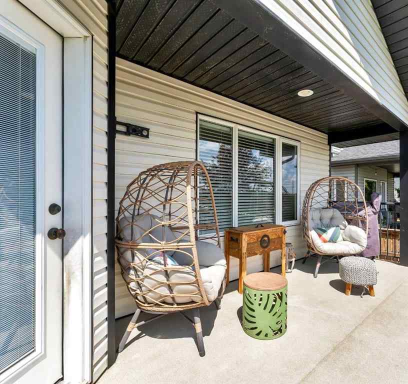 MLS® A2247032 - 246 Somerset Road SE in Southland Medicine Hat, Residential