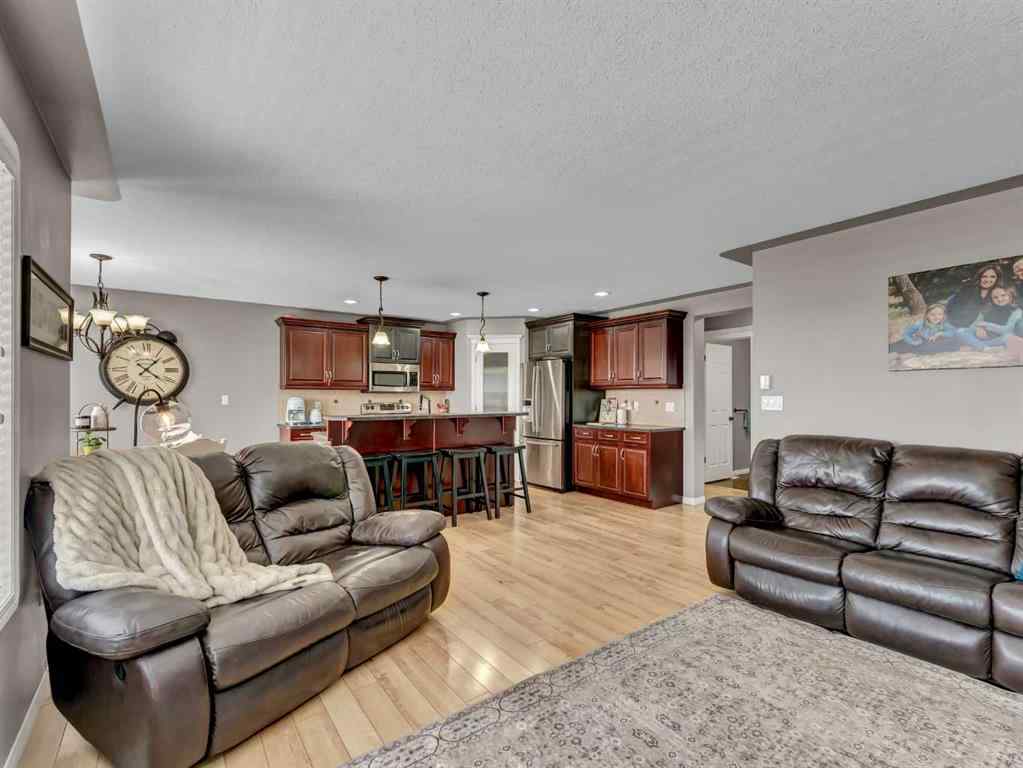 MLS® A2247032 - 246 Somerset Road SE in Southland Medicine Hat, Residential