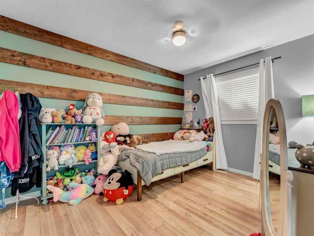 MLS® A2247032 - 246 Somerset Road SE in Southland Medicine Hat, Residential