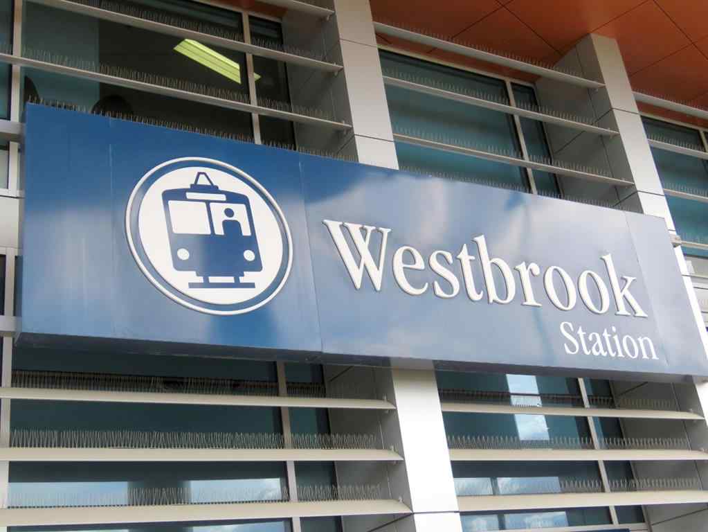 MLS® A2247053 - Unit #204 328 Cedar Crescent SW in Spruce Cliff Calgary, Residential