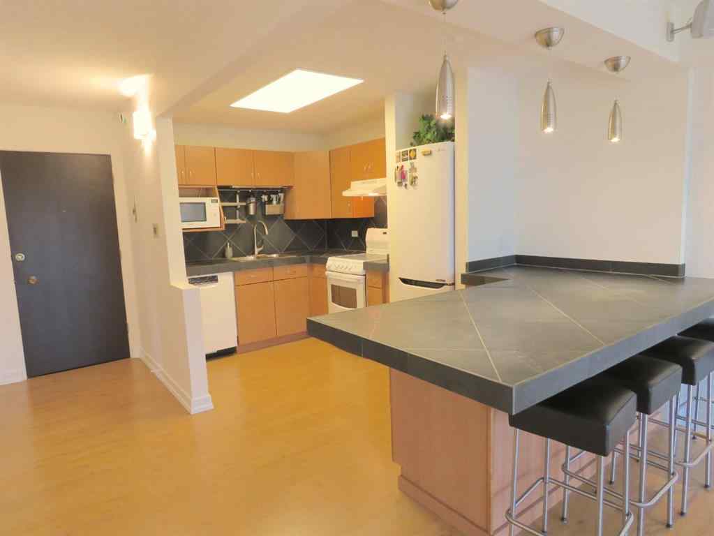 MLS® A2247053 - Unit #204 328 Cedar Crescent SW in Spruce Cliff Calgary, Residential