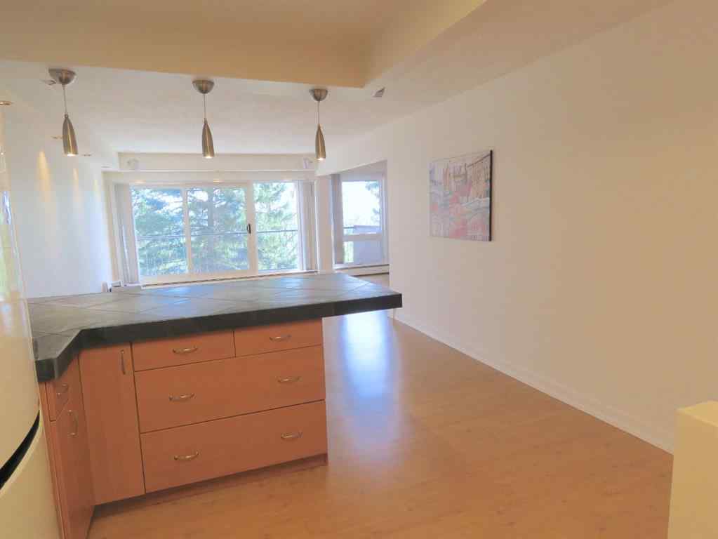 MLS® A2247053 - Unit #204 328 Cedar Crescent SW in Spruce Cliff Calgary, Residential