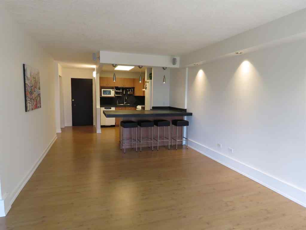 MLS® A2247053 - Unit #204 328 Cedar Crescent SW in Spruce Cliff Calgary, Residential