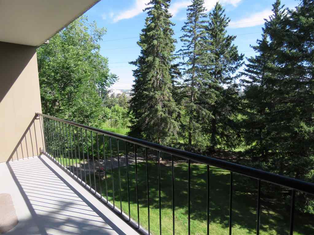MLS® A2247053 - Unit #204 328 Cedar Crescent SW in Spruce Cliff Calgary, Residential