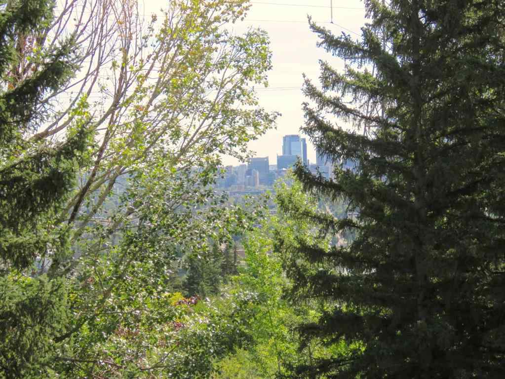 MLS® A2247053 - Unit #204 328 Cedar Crescent SW in Spruce Cliff Calgary, Residential