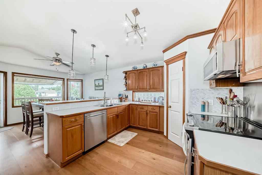 MLS® A2247055 - 60 Cambridge Glen Drive  in Cambridge Glen Strathmore, Residential