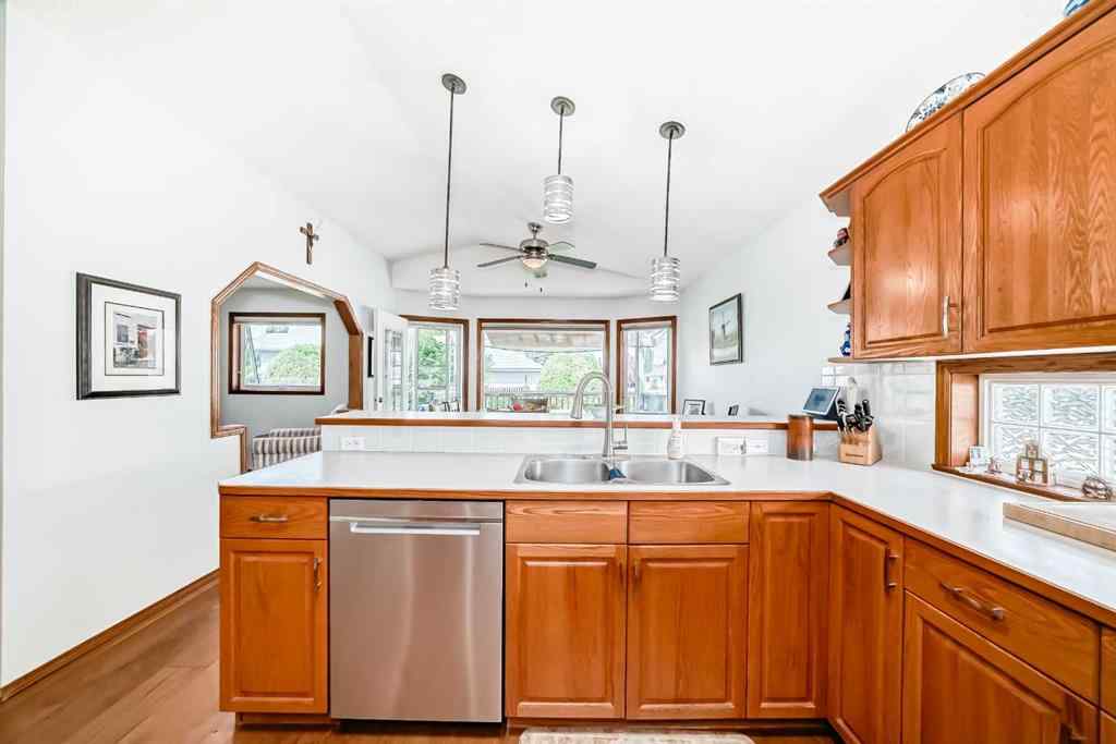 MLS® A2247055 - 60 Cambridge Glen Drive  in Cambridge Glen Strathmore, Residential