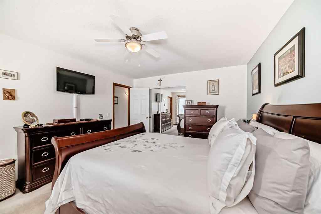MLS® A2247055 - 60 Cambridge Glen Drive  in Cambridge Glen Strathmore, Residential