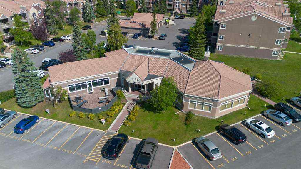 MLS® A2247056 - Unit #12 3212 Edenwold Heights NW in Edgemont Calgary, Residential