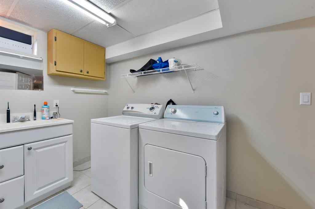 MLS® A2247057 - Unit #A & B 927 43 Street SW in Rosscarrock Calgary, Residential