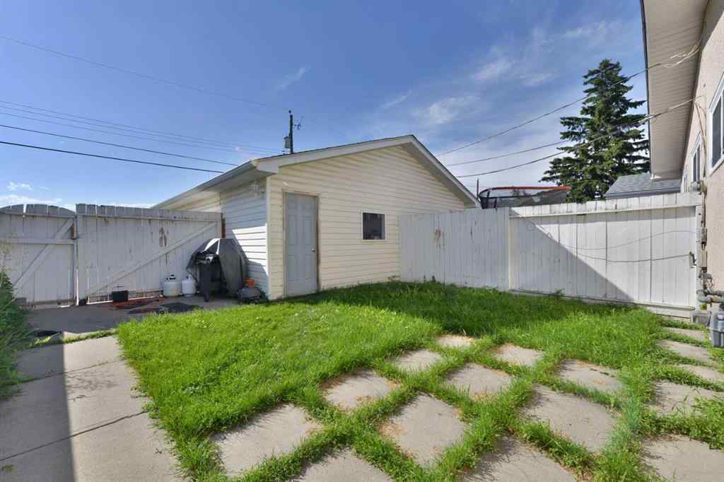 MLS® A2247057 - Unit #A & B 927 43 Street SW in Rosscarrock Calgary, Residential
