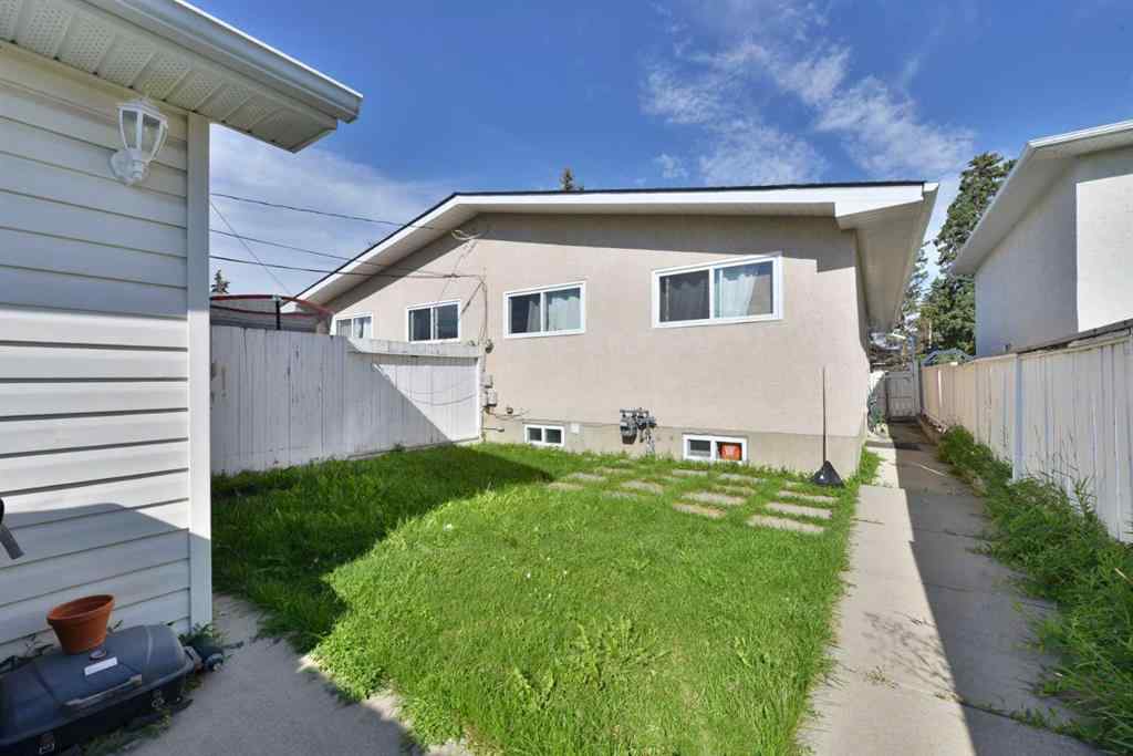MLS® A2247057 - Unit #A & B 927 43 Street SW in Rosscarrock Calgary, Residential