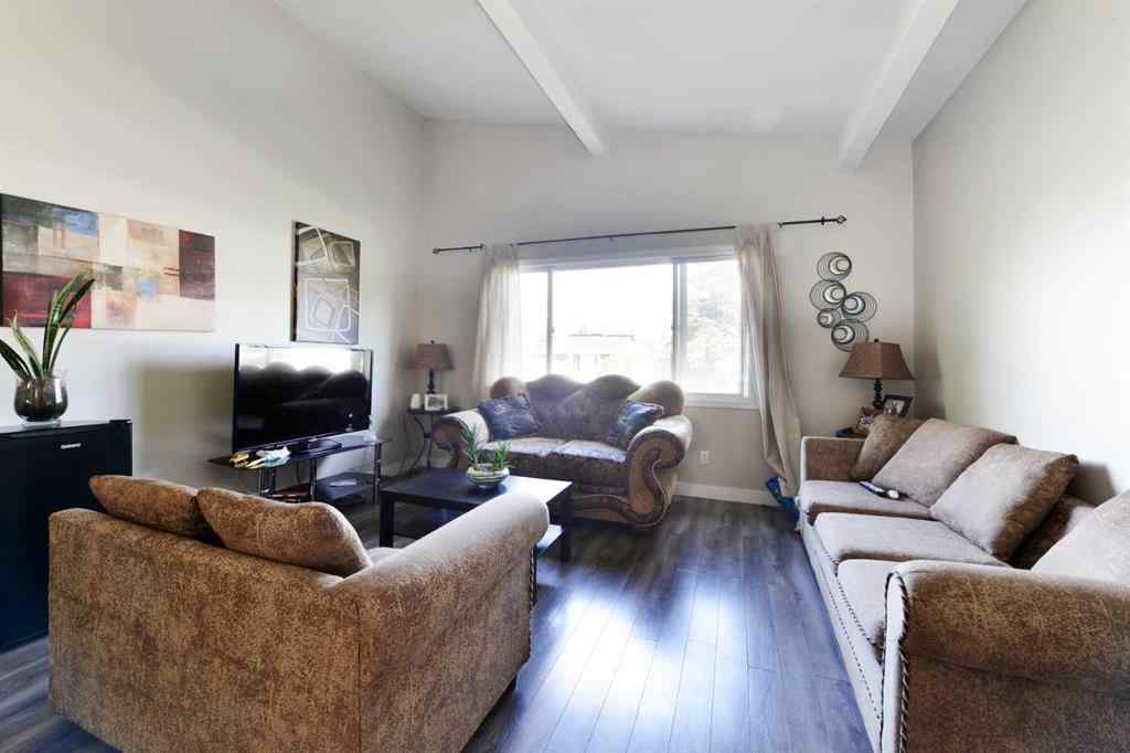 MLS® A2247057 - Unit #A & B 927 43 Street SW in Rosscarrock Calgary, Residential