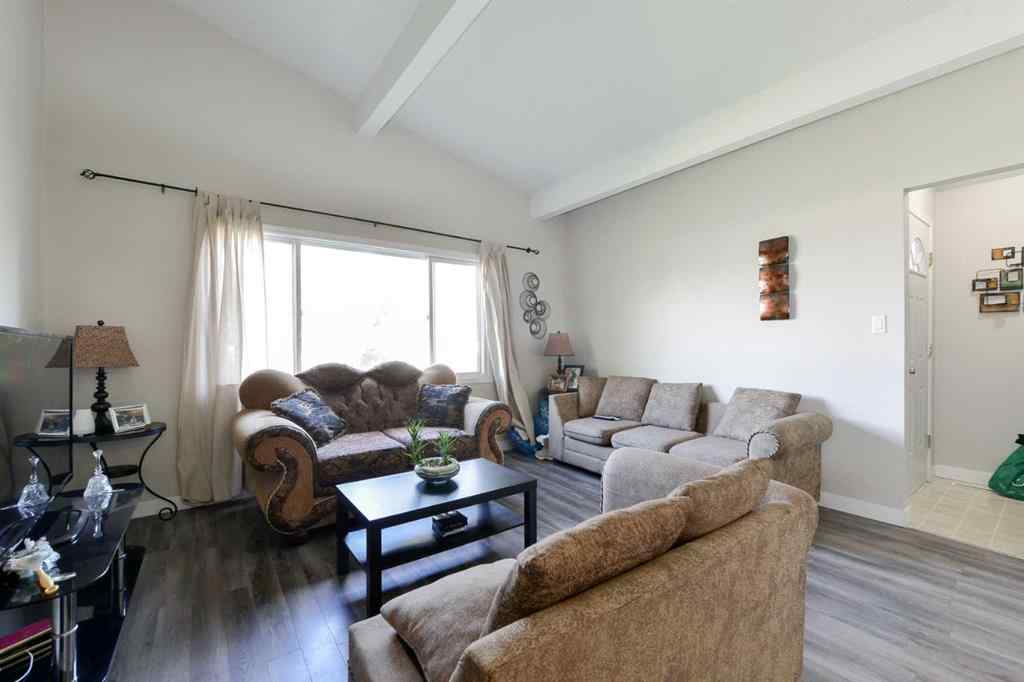 MLS® A2247057 - Unit #A & B 927 43 Street SW in Rosscarrock Calgary, Residential