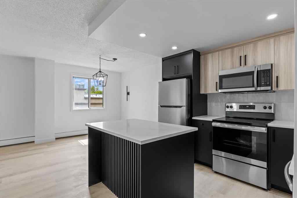 MLS® A2247058 - Unit #305 235 15 Avenue SW in Beltline Calgary, Residential