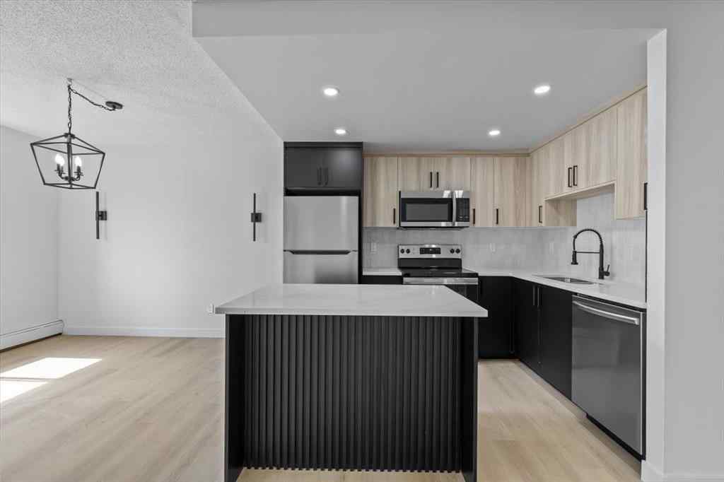 MLS® A2247058 - Unit #305 235 15 Avenue SW in Beltline Calgary, Residential