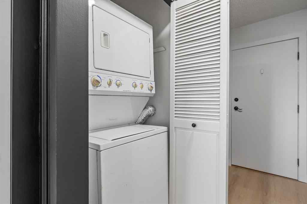MLS® A2247058 - Unit #305 235 15 Avenue SW in Beltline Calgary, Residential