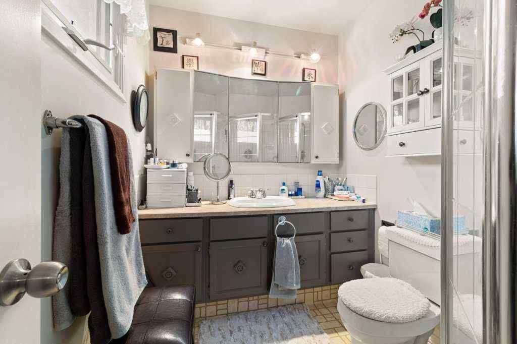 MLS® A2247061 - 5223 53 Street  in NONE Eckville, Residential