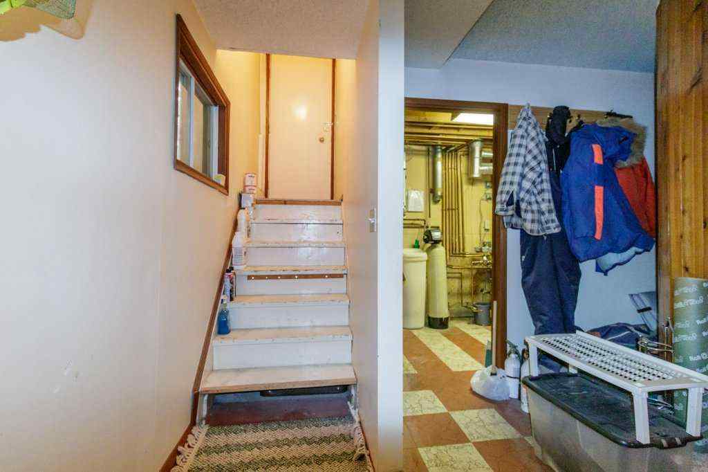 MLS® A2247061 - 5223 53 Street  in NONE Eckville, Residential