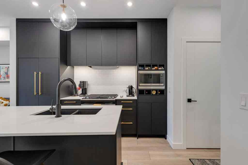 MLS® A2247064 - Unit #124 4275 Norford Avenue NW in University District Calgary, Residential