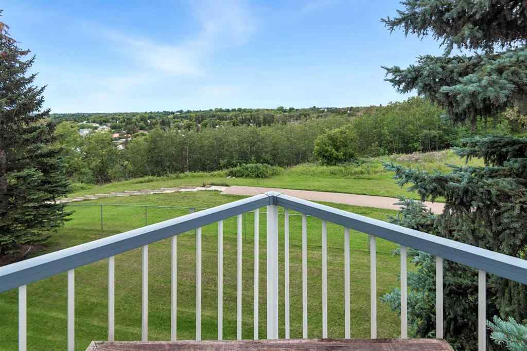 MLS® A2247073 - Unit #204 6118 53 Avenue  in Highland Green Estates Red Deer, Residential