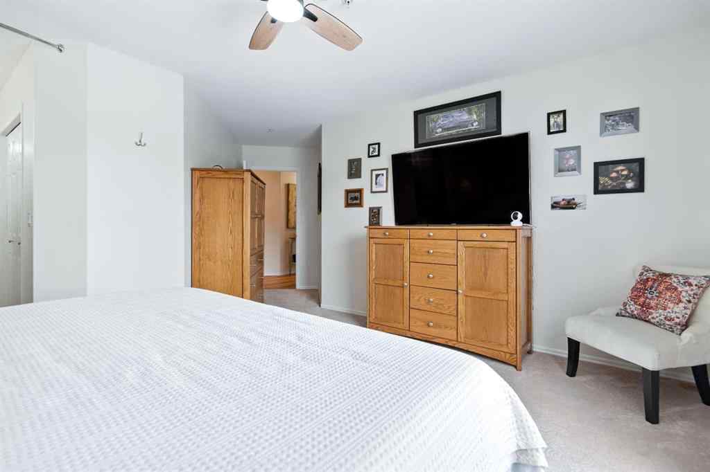 MLS® A2247073 - Unit #204 6118 53 Avenue  in Highland Green Estates Red Deer, Residential
