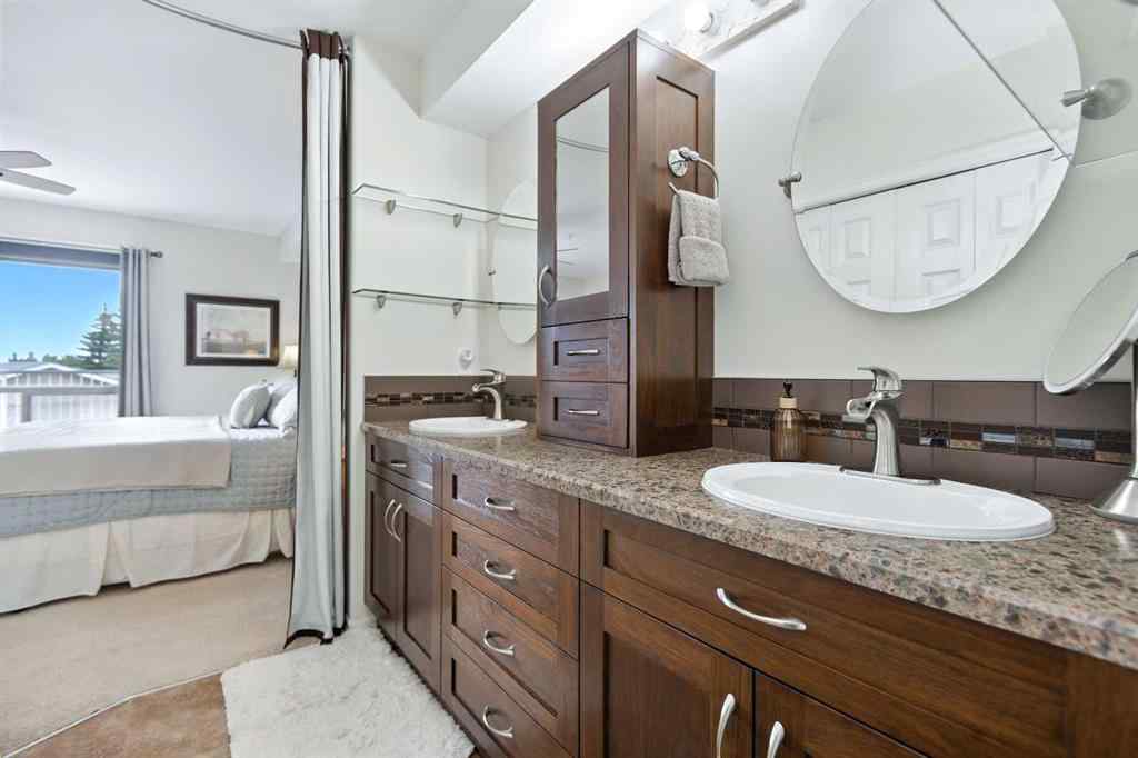 MLS® A2247073 - Unit #204 6118 53 Avenue  in Highland Green Estates Red Deer, Residential