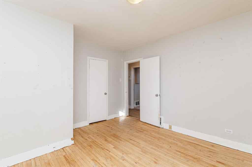 MLS® A2247076 - 2820 Parkdale Boulevard NW in West Hillhurst Calgary, Residential