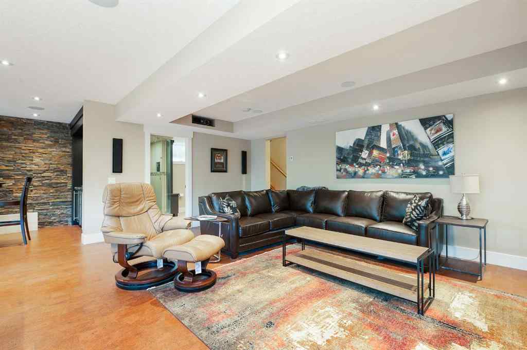 MLS® A2247079 - 664 29 Avenue NW in Mount Pleasant Calgary, Residential