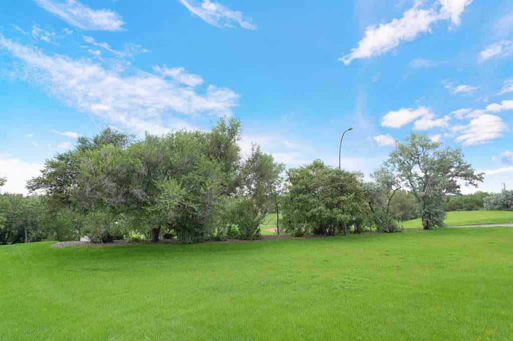 MLS® A2247079 - 664 29 Avenue NW in Mount Pleasant Calgary, Residential
