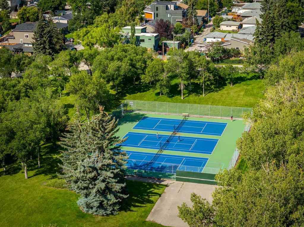 MLS® A2247079 - 664 29 Avenue NW in Mount Pleasant Calgary, Residential