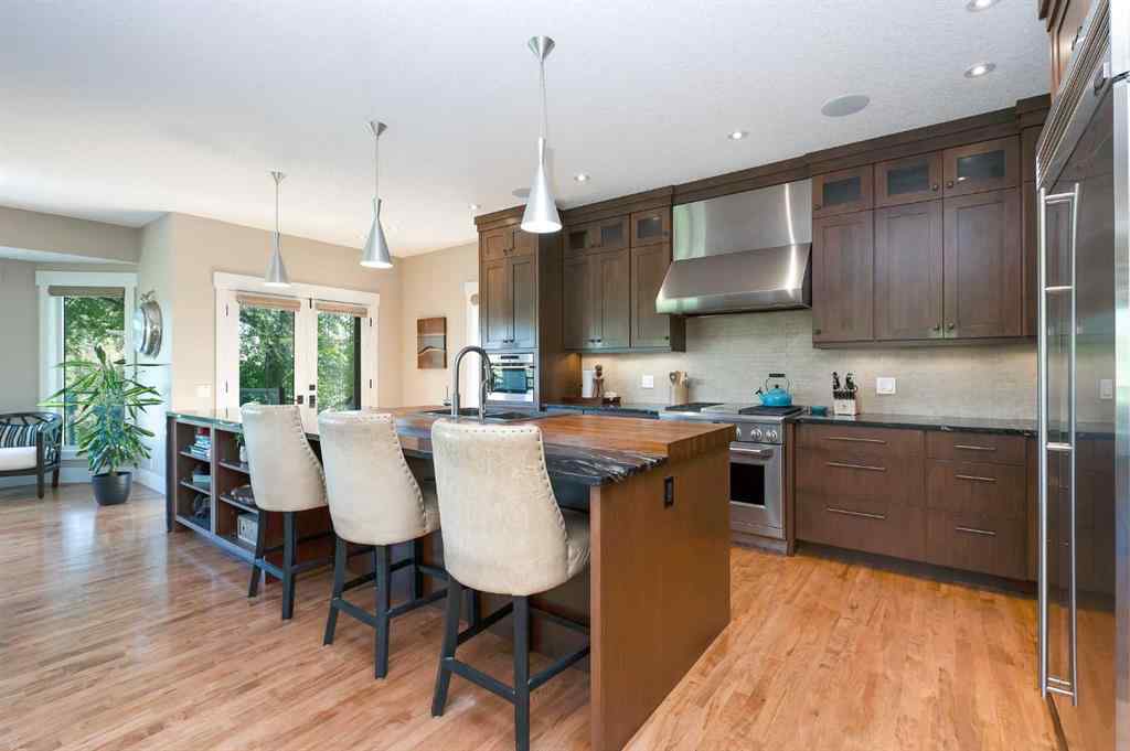 MLS® A2247079 - 664 29 Avenue NW in Mount Pleasant Calgary, Residential