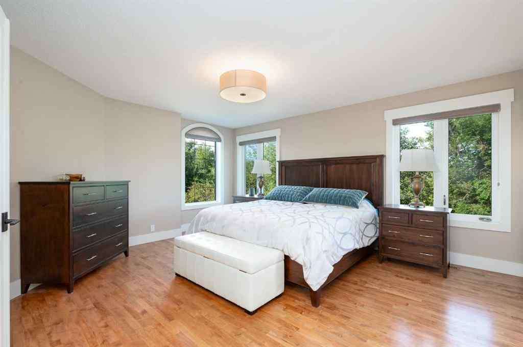 MLS® A2247079 - 664 29 Avenue NW in Mount Pleasant Calgary, Residential