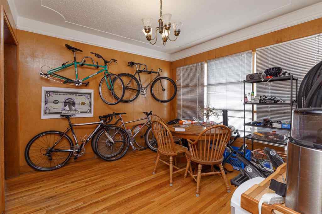 MLS® A2247084 - 2824 Parkdale Boulevard NW in West Hillhurst Calgary, Residential