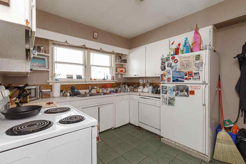 MLS® A2247084 - 2824 Parkdale Boulevard NW in West Hillhurst Calgary, Residential