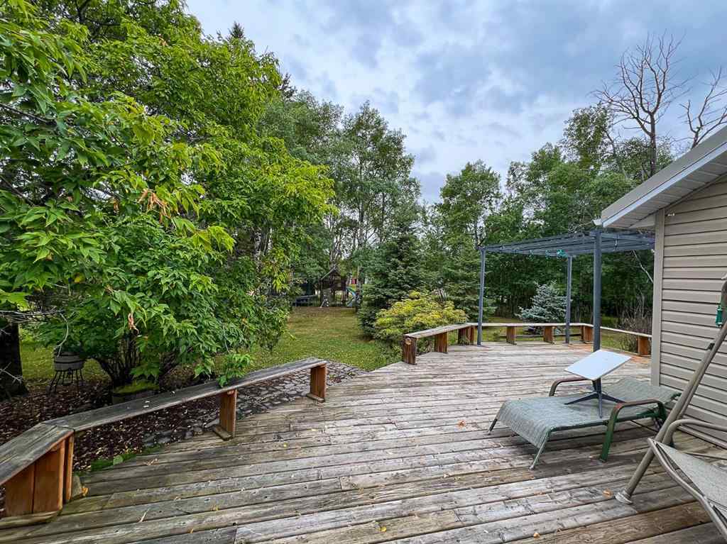 MLS® A2247087 - 21 Erlam Street  in NONE McLennan, Residential