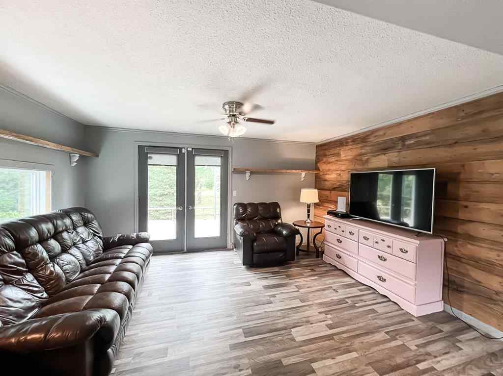 MLS® A2247087 - 21 Erlam Street  in NONE McLennan, Residential