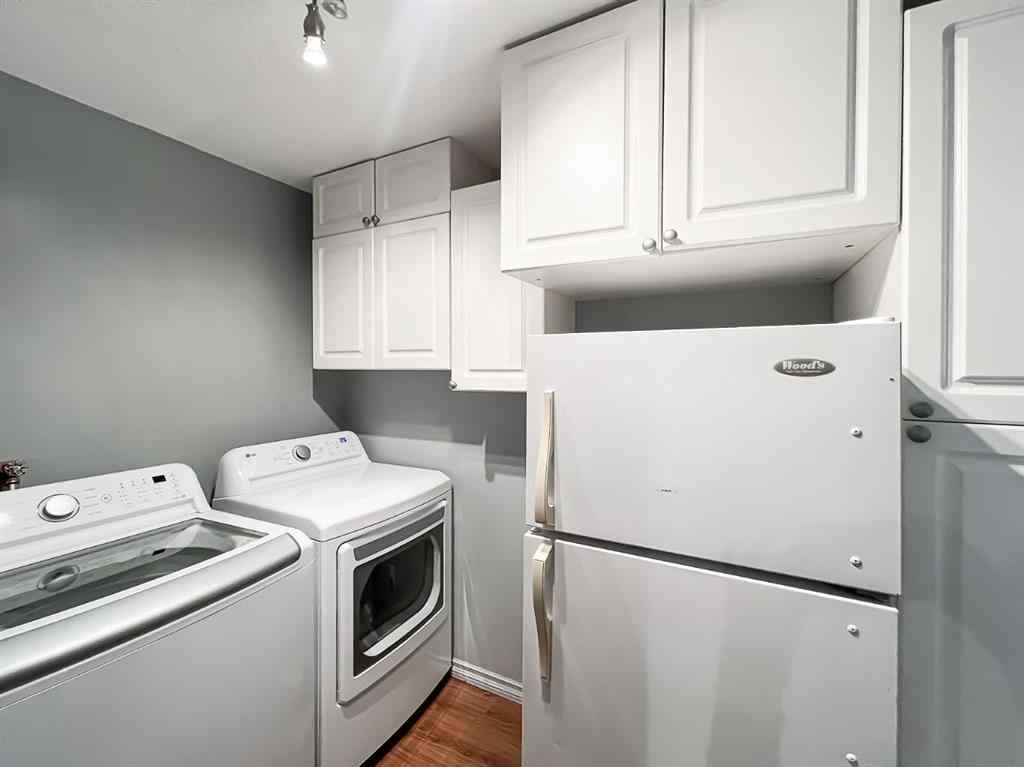 MLS® A2247087 - 21 Erlam Street  in NONE McLennan, Residential