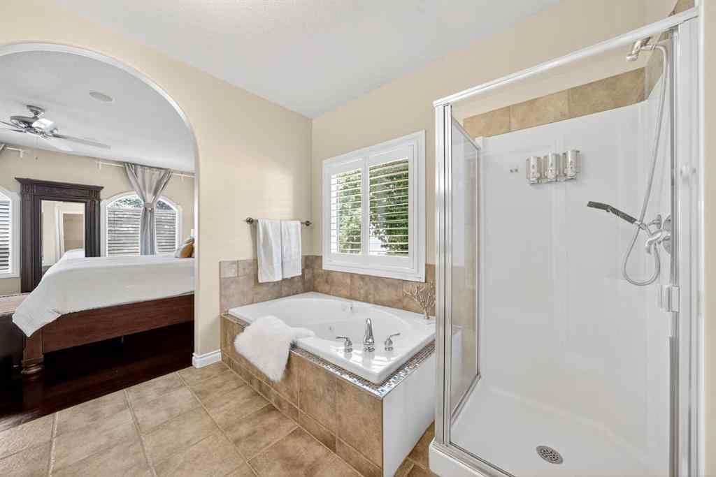 MLS® A2247102 - 7 Signal Hill Terrace SW in Signal Hill Calgary, Residential